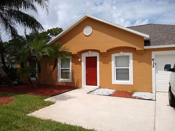 2nd image of 632 NW Bayshore Blvd