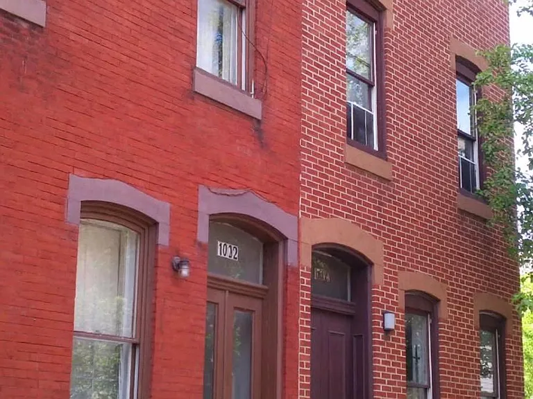 1732 W Diamond St #1 — Photo 1
