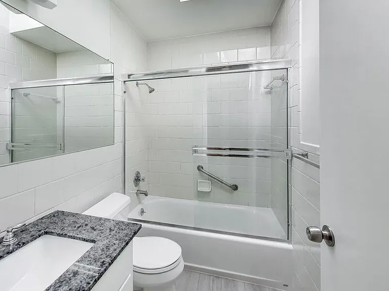 1737 Jackson St #307 — Photo 20
