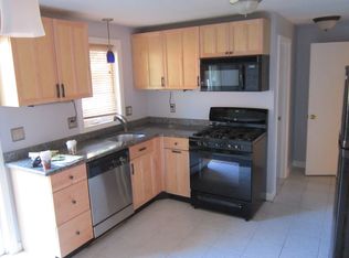 42 Gillis St UNIT D, Nashua, NH 03060