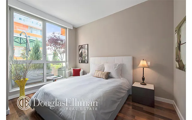 Sold by Douglas Elliman | media 20