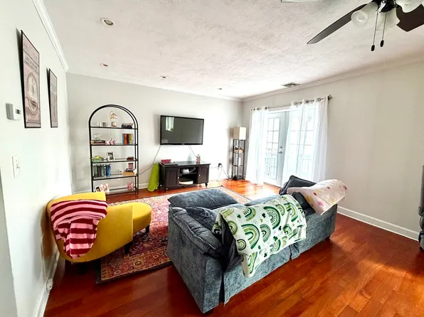 94 Florida St #3, Dorchester, MA 02124