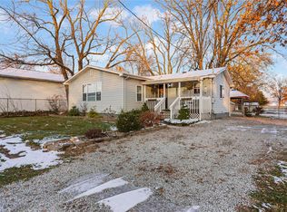 115 S Center St, Marine, IL 62061