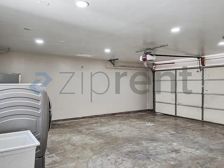 17068 Vintage Dr — Photo 71