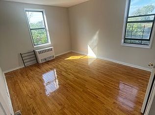 6370 Austin St APT 2F, Rego Park, NY 11374