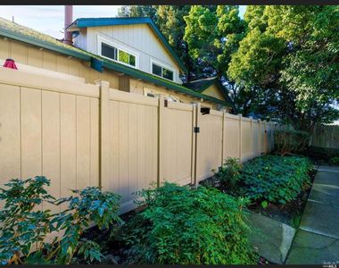 6485 Meadow Pines Avenue, Rohnert Park, CA, 94928