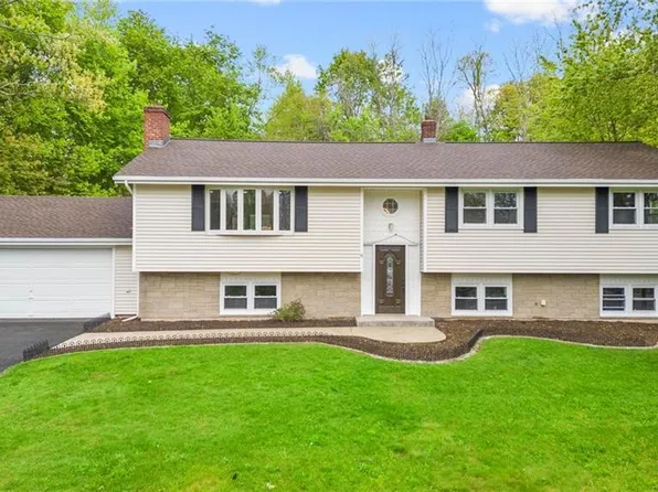 6 Liberty Terrace, North Haven, CT 06473