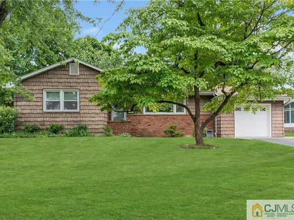 216 Tremont Ave, South Plainfield, NJ 07080