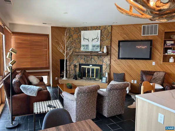 903 Diamond Hl, Wintergreen Resort, VA 22967