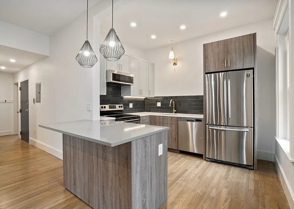 512 Massachusetts Ave #3