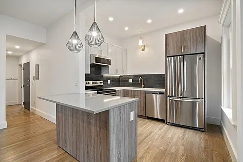 512 Massachusetts Ave #3 Photo 1