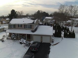 4 Donald Lilley Ct, Hamilton, NJ 08690