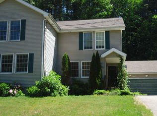33 Dale Rd, Hooksett, NH 03106