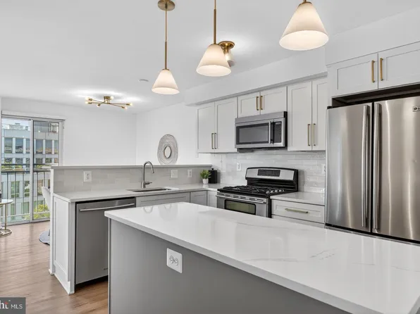 700 7th St SW APT 734, Washington, DC 20024