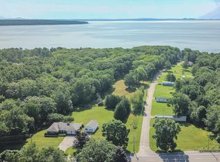 240 W Main St, Searsport, ME 04974