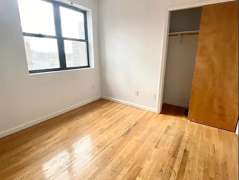 885 Willoughby Ave #301 — Photo 8