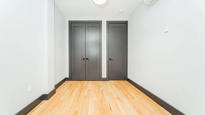 Rented by Nooklyn NYC LLC | media 7