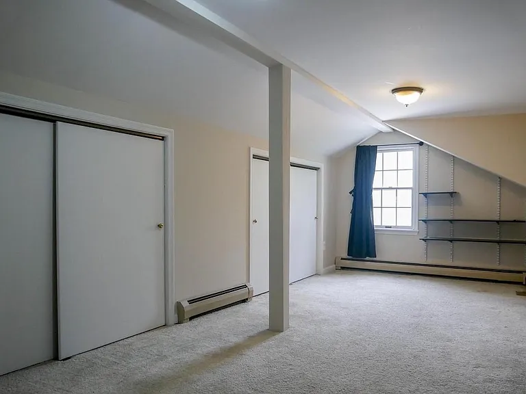 26015 Woodfield Rd — Photo 24