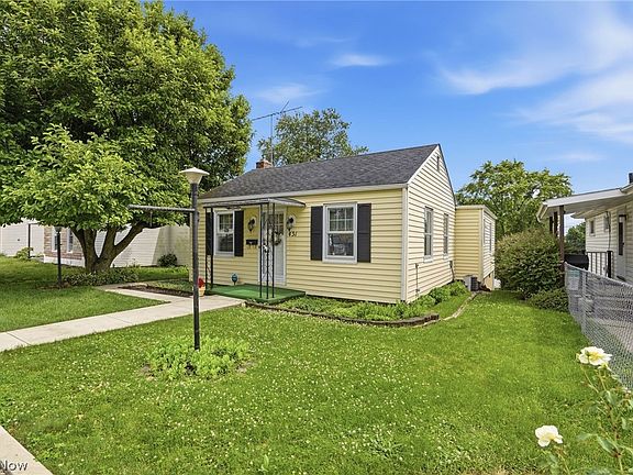3rd image of 431 Ballard Ave