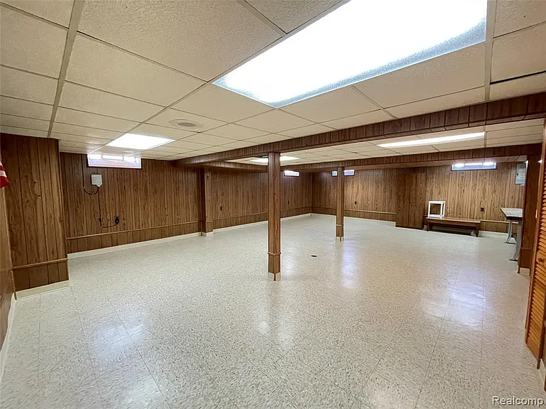 32827 Dover Ave — Photo 39