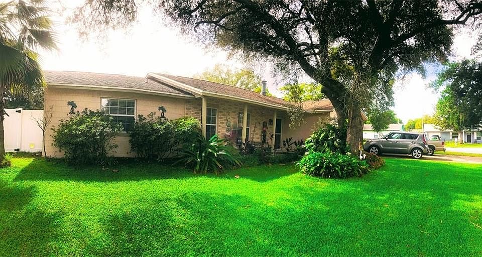 1st image of 1003 Oakwood Ln