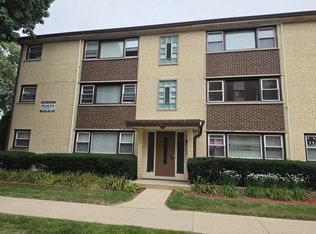 965 S Cora St APT 2S, Des Plaines, IL 60016