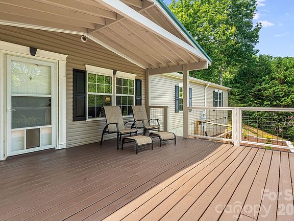 3rd image of 112 Reeves Rd