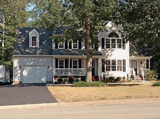 7707 Whirlaway Dr, Midlothian, VA 23112