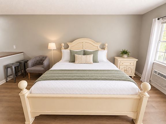4th image of 115 Shell Ave #12