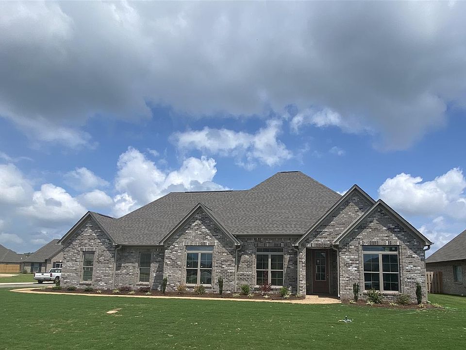 2nd image of 55 Isaiah Dr