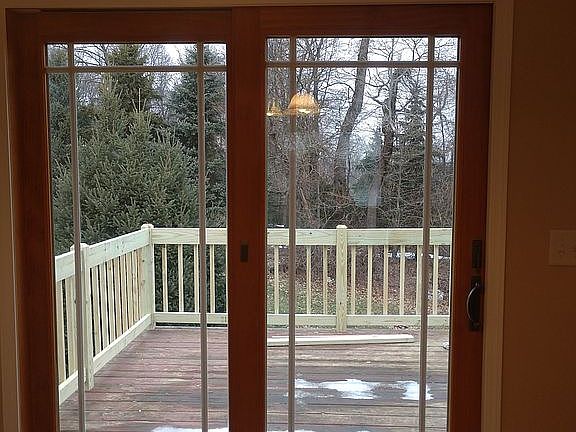 New door wall to deck 