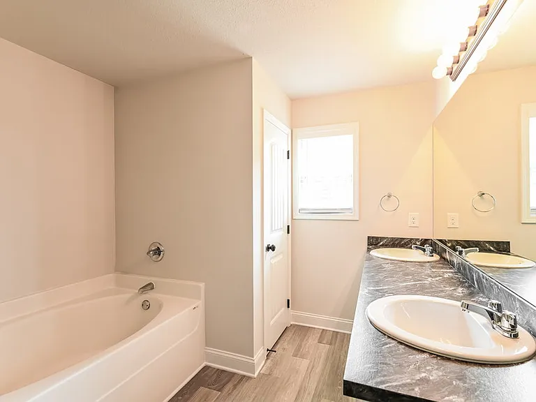 74 Heartland Cir — Photo 12