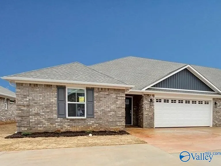 26470 Naomi Way — Photo 1