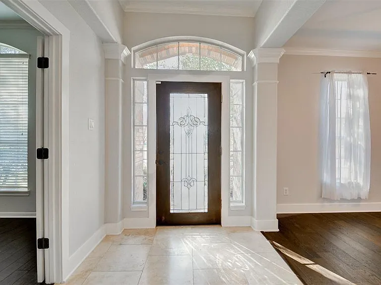 214 Spring Lakes Hvn — Photo 2