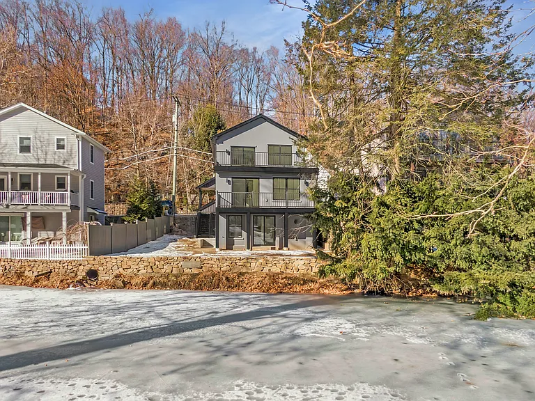 229 Piermont Ave — Photo 6