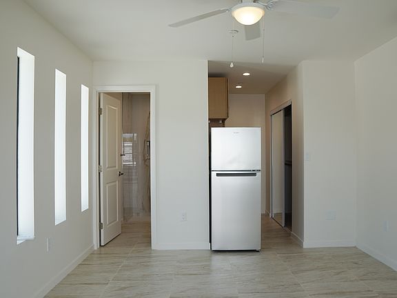 2nd image of 517 S Mountain View Dr #3S