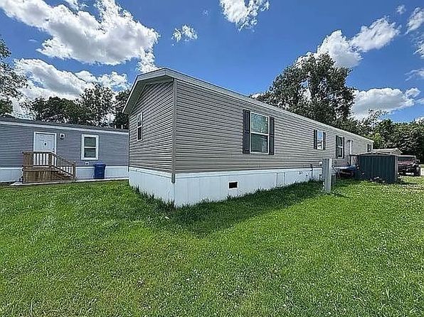 563 Shady Brook Hts