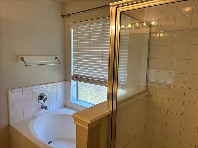 3526 Glenhill Dr — Photo 15