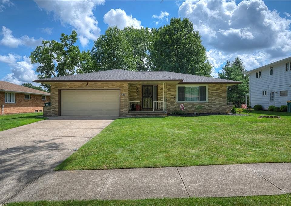 1st image of 6151 Meadview Dr