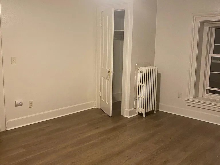 2709 Sommers Ave — Photo 4