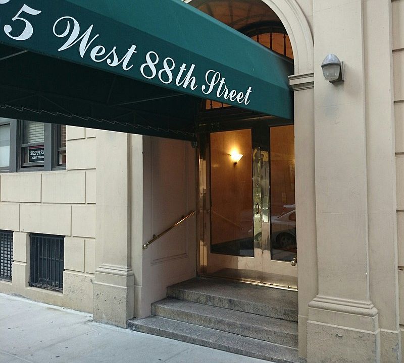 2nd image of 255 W 88th St APT 1A