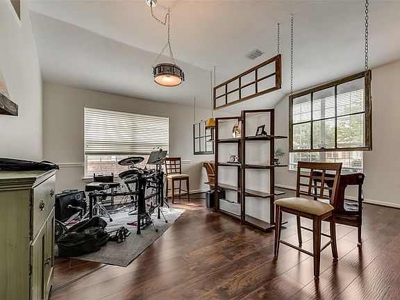 5th image of 5220 Rush Creek Ct