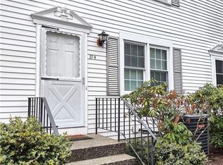 55 Mill Plain Rd UNIT 27-4, Danbury, CT 06810