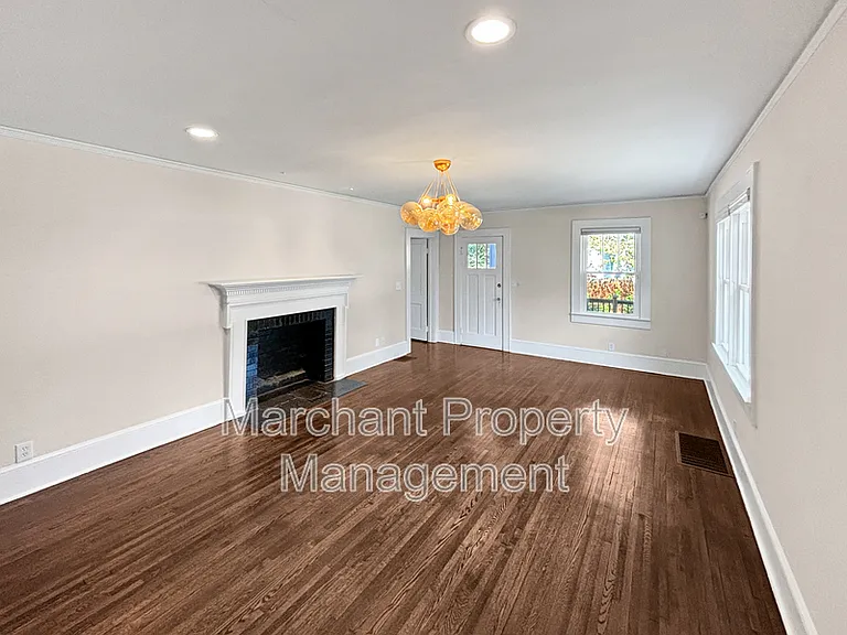 312 Briarcliff Dr — Photo 4
