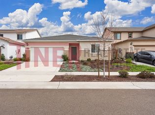 8288 Schellhous Dr, Roseville, CA 95747
