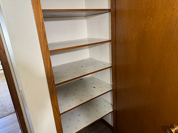 5th image of 171 S Royal Ave APT 9