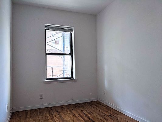 2nd image of 172 E 93rd St #4B