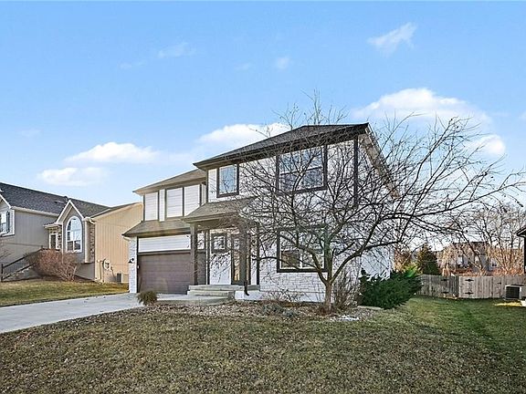 5th image of 10114 N Ditman Ave