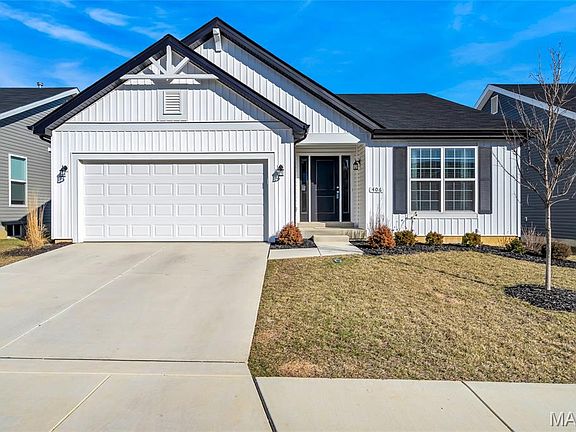 2nd image of 406 Honor Hill Dr