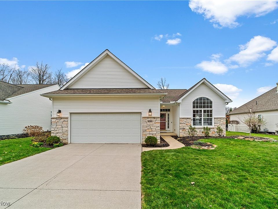 1st image of 690 Coronado Cir